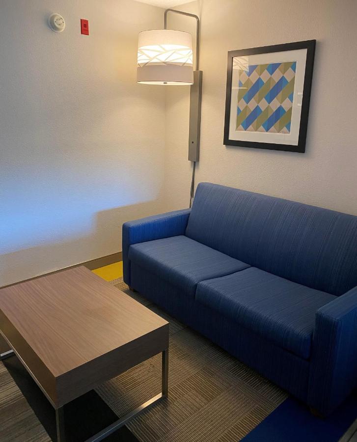 Holiday Inn Express & Suites Columbia-I-26 @ Harbison Blvd By Ihg Eksteriør bilde