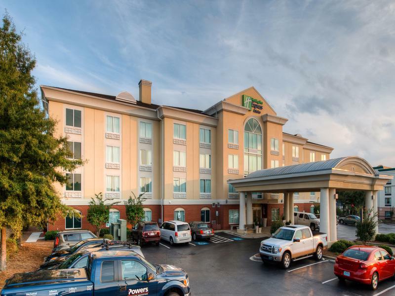 Holiday Inn Express & Suites Columbia-I-26 @ Harbison Blvd By Ihg Eksteriør bilde