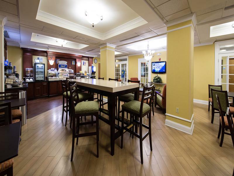 Holiday Inn Express & Suites Columbia-I-26 @ Harbison Blvd By Ihg Eksteriør bilde