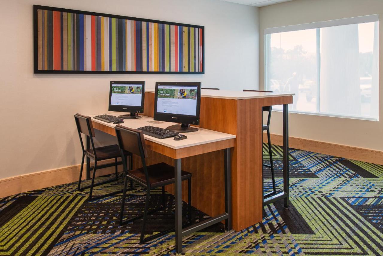 Holiday Inn Express & Suites Columbia-I-26 @ Harbison Blvd By Ihg Eksteriør bilde
