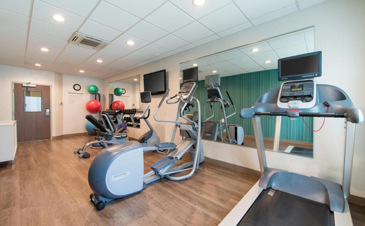 Holiday Inn Express & Suites Columbia-I-26 @ Harbison Blvd By Ihg Eksteriør bilde